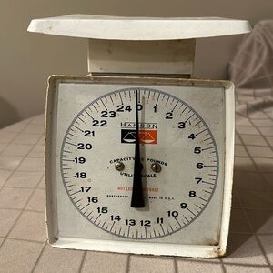 Hanson capacity 25 pounds utility scale, vintage, MCM Northbrook, Illinois